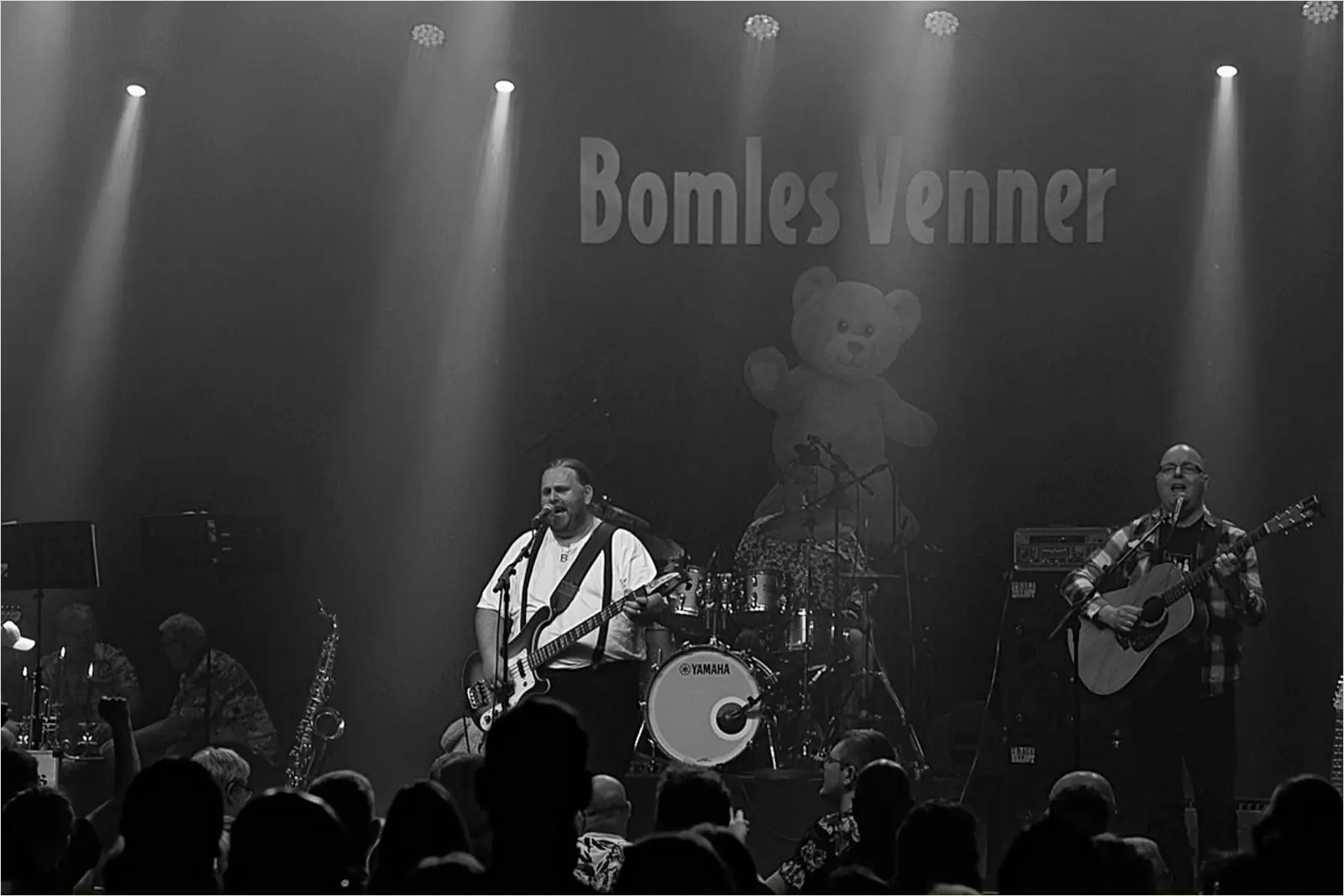 Pressefoto af BOMLES VENNER
