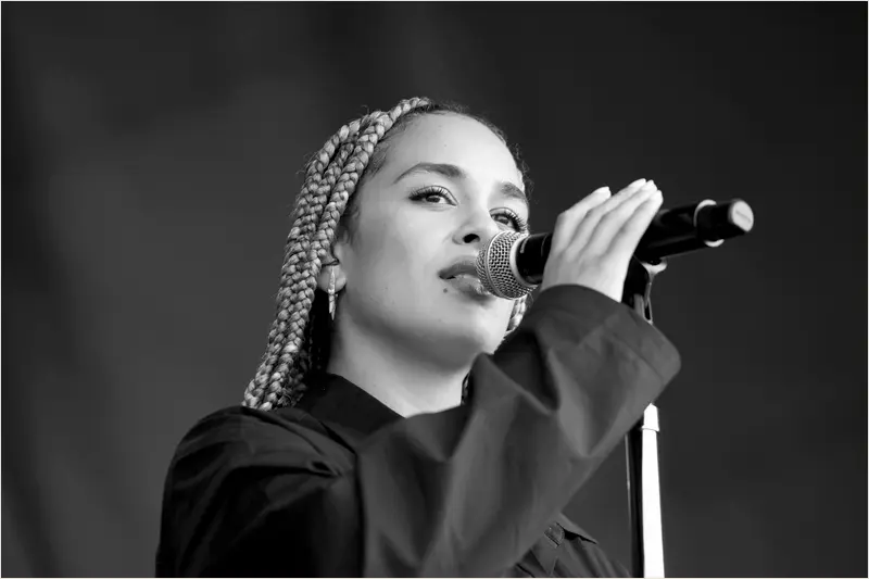 Jorja Smith i K.B. Hallen