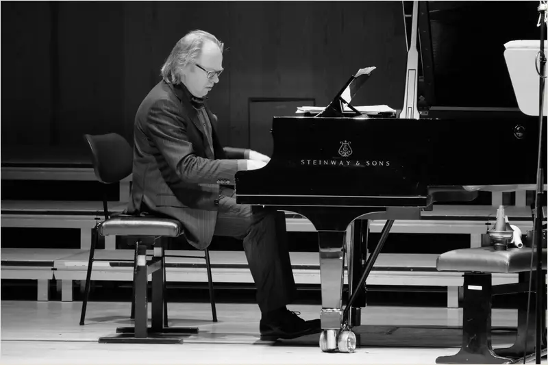 Soloklaverkoncert med Roland Pöntinen i La Oficina