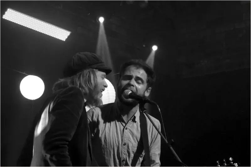 Stu Larsen i Ideal Bar