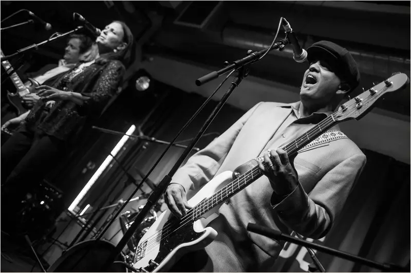 The Delines (US) i Hotel Cecil